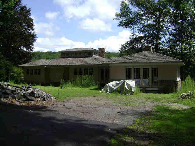 Building photograph for 28 WEST SHORE DR